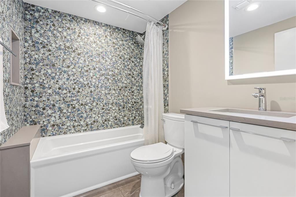 На продажу: $2,999,999 (3 спален, 3 ванн, 2780 Квадратных фут)