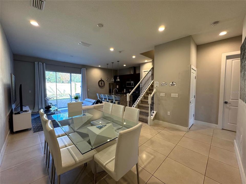 For Rent: $3,000 (6 beds, 7 baths, 2830 Square Feet)