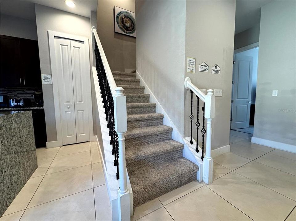 For Rent: $3,000 (6 beds, 7 baths, 2830 Square Feet)