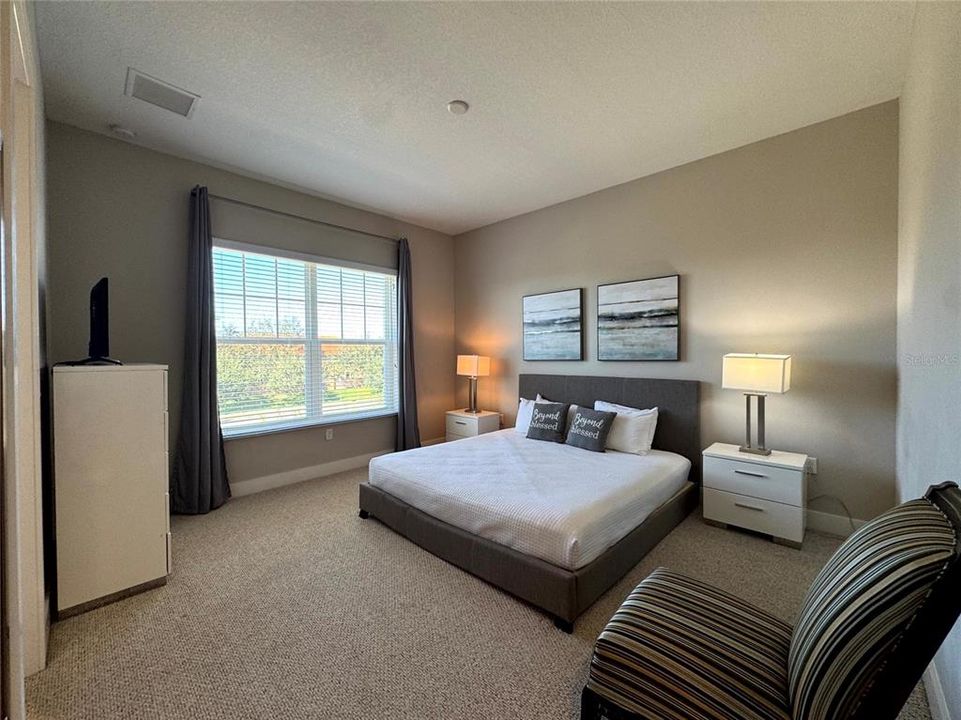 For Rent: $3,000 (6 beds, 7 baths, 2830 Square Feet)