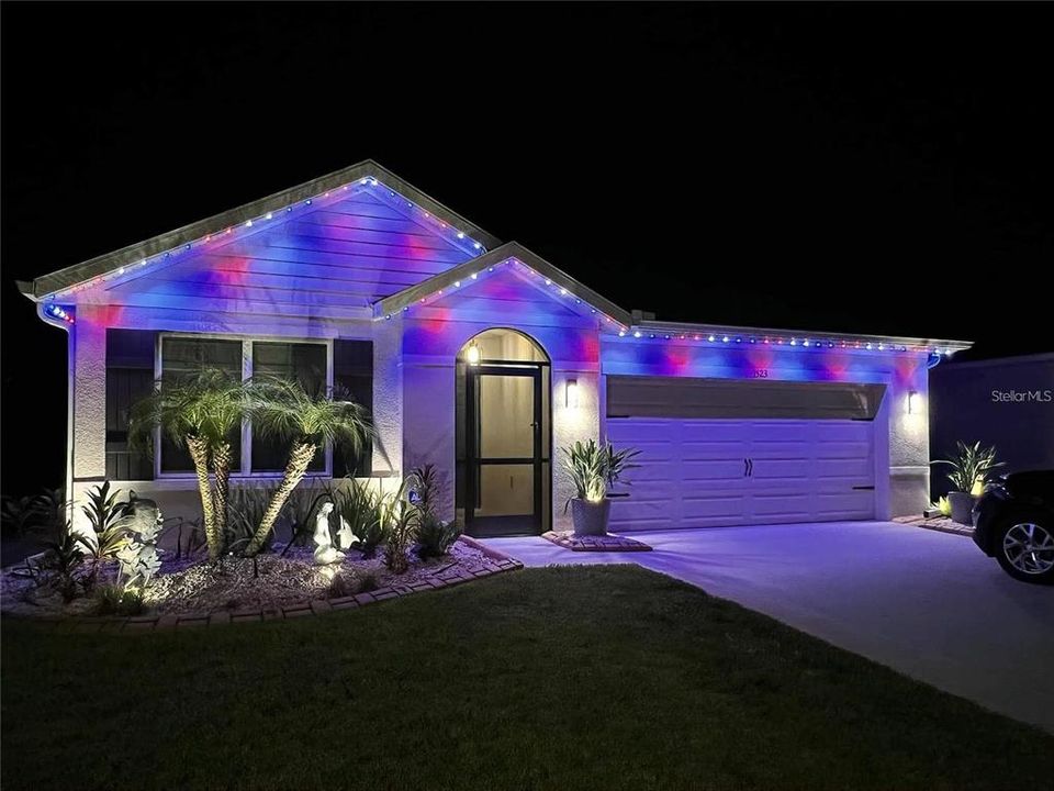 На продажу: $389,000 (3 спален, 2 ванн, 1690 Квадратных фут)