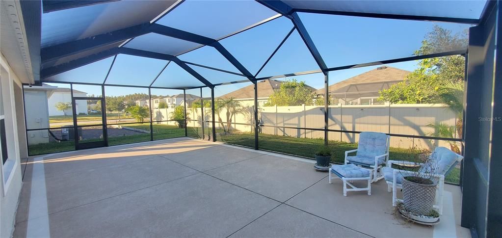 На продажу: $389,000 (3 спален, 2 ванн, 1690 Квадратных фут)