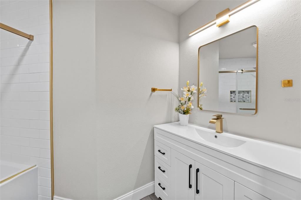 На продажу: $499,900 (3 спален, 2 ванн, 1684 Квадратных фут)