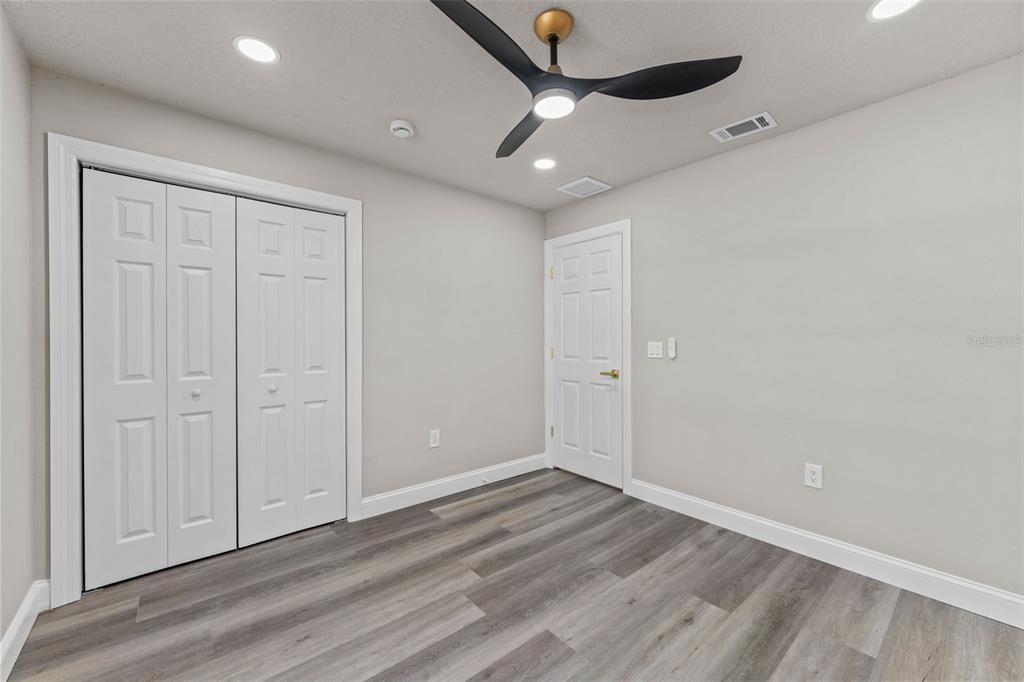 На продажу: $499,900 (3 спален, 2 ванн, 1684 Квадратных фут)