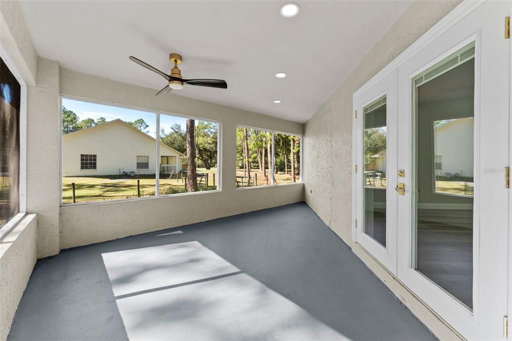 На продажу: $499,900 (3 спален, 2 ванн, 1684 Квадратных фут)