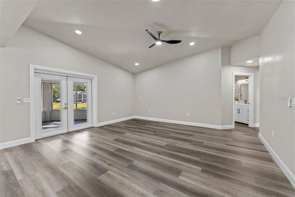 На продажу: $499,900 (3 спален, 2 ванн, 1684 Квадратных фут)