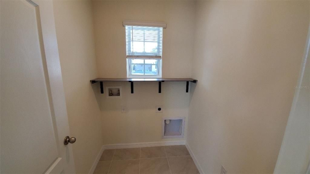 For Rent: $2,200 (2 beds, 2 baths, 1614 Square Feet)