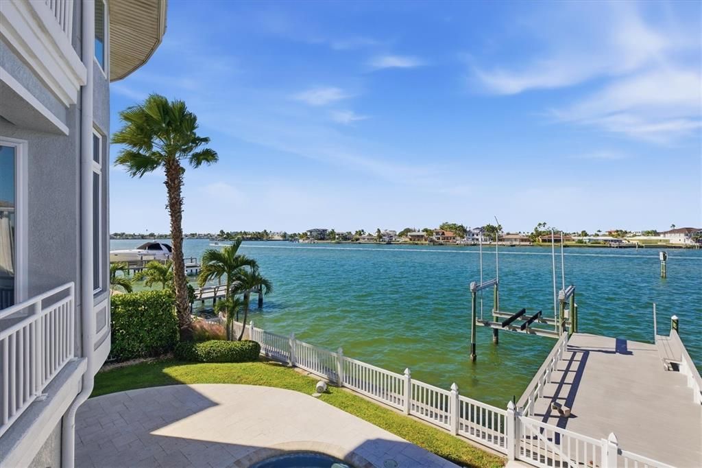 En Venta: $3,850,000 (5 camas, 3 baños, 5593 Pies cuadrados)