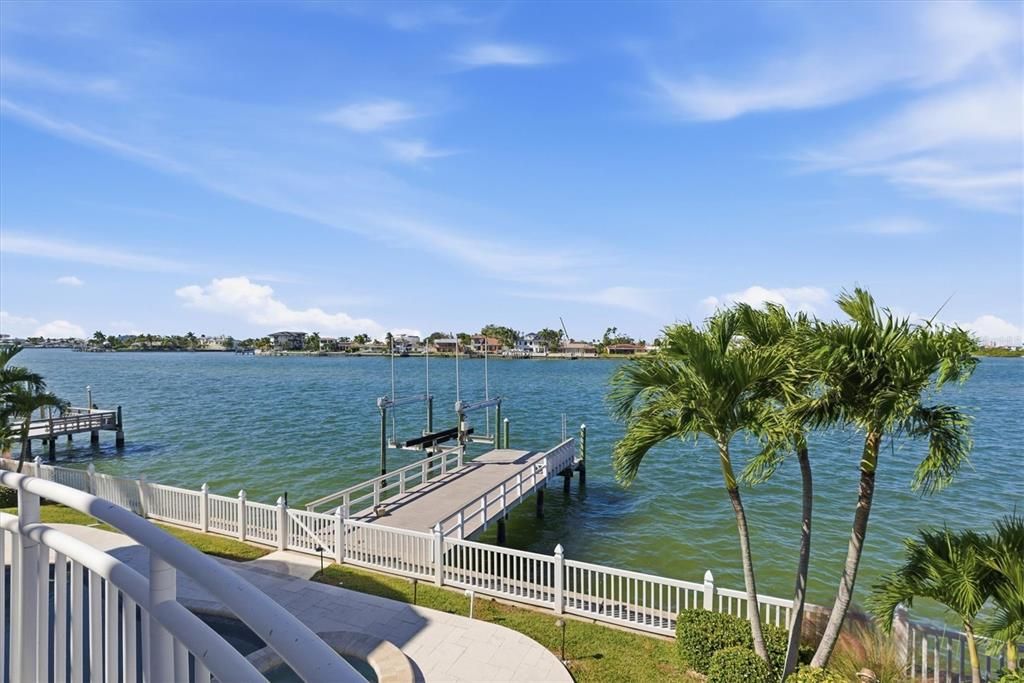 En Venta: $3,850,000 (5 camas, 3 baños, 5593 Pies cuadrados)