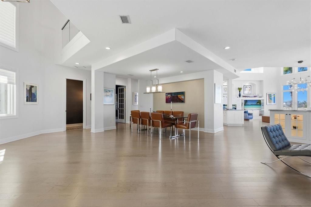 En Venta: $3,850,000 (5 camas, 3 baños, 5593 Pies cuadrados)