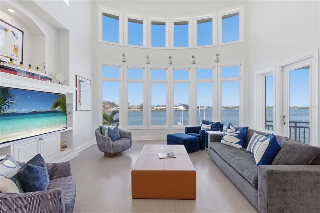 En Venta: $3,850,000 (5 camas, 3 baños, 5593 Pies cuadrados)