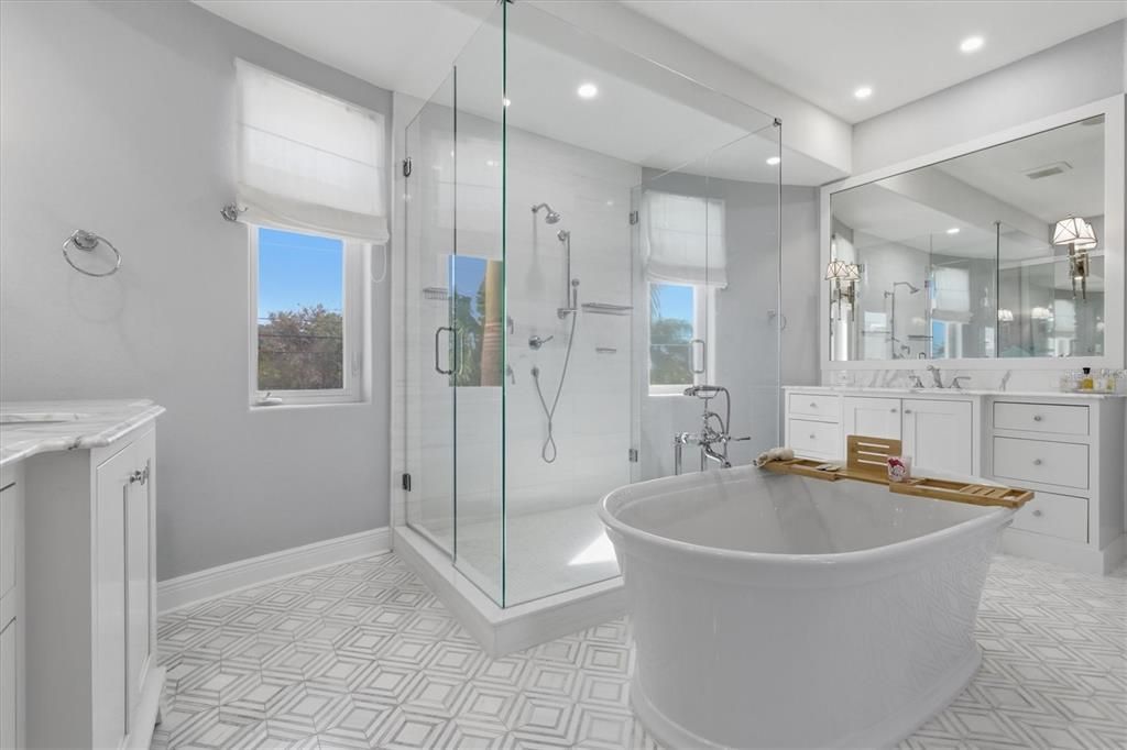 En Venta: $3,850,000 (5 camas, 3 baños, 5593 Pies cuadrados)