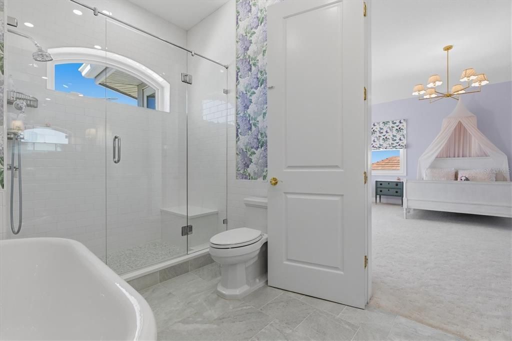 En Venta: $3,850,000 (5 camas, 3 baños, 5593 Pies cuadrados)