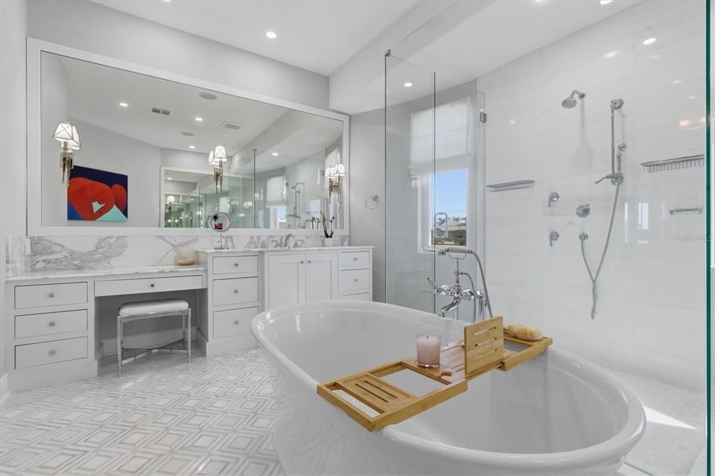 En Venta: $3,850,000 (5 camas, 3 baños, 5593 Pies cuadrados)