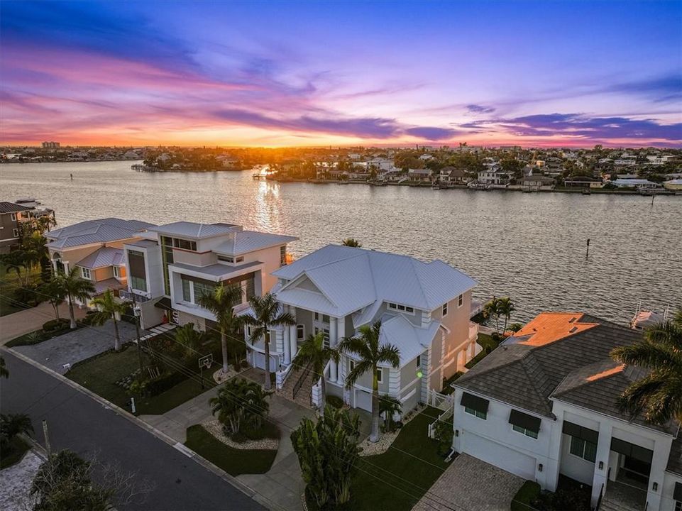 En Venta: $3,850,000 (5 camas, 3 baños, 5593 Pies cuadrados)