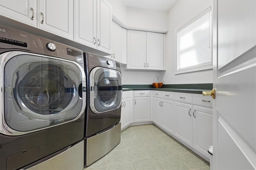 En Venta: $3,850,000 (5 camas, 3 baños, 5593 Pies cuadrados)