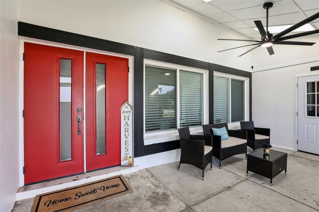 待售: $245,000 (2 贝兹, 1 浴室, 1270 平方英尺)