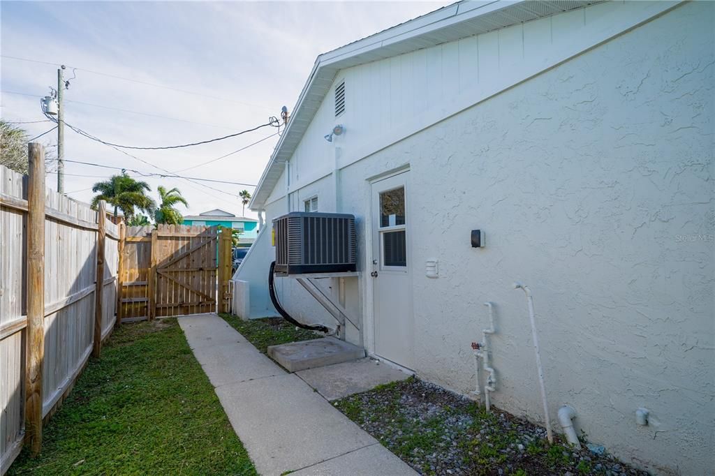 待售: $349,000 (3 贝兹, 2 浴室, 1284 平方英尺)