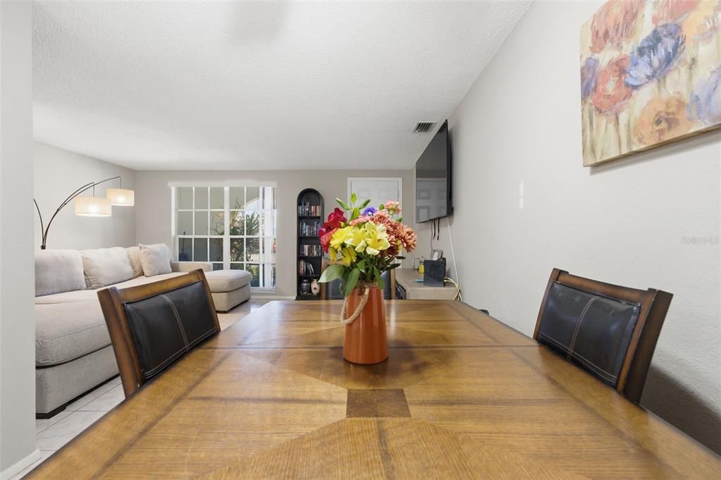 待售: $83,000 (1 贝兹, 1 浴室, 624 平方英尺)