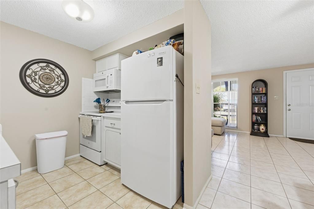 待售: $83,000 (1 贝兹, 1 浴室, 624 平方英尺)