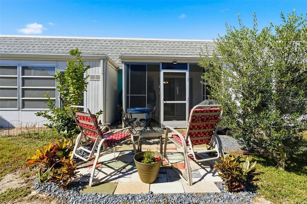 待售: $83,000 (1 贝兹, 1 浴室, 624 平方英尺)