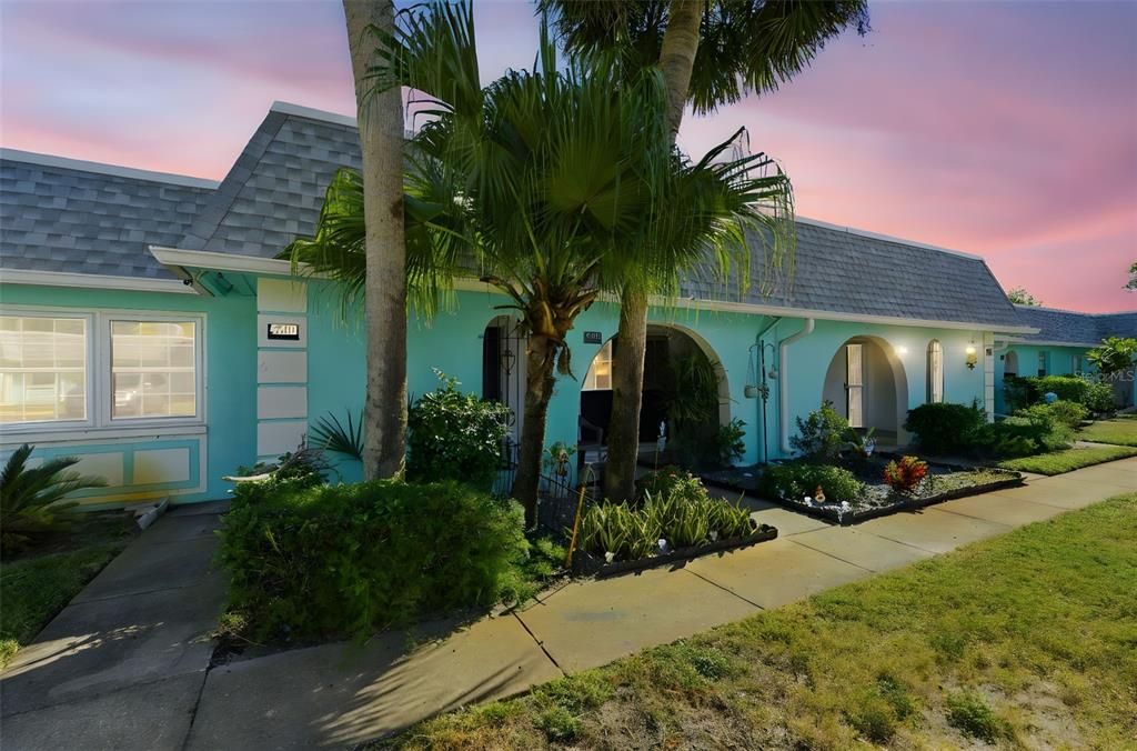 待售: $83,000 (1 贝兹, 1 浴室, 624 平方英尺)