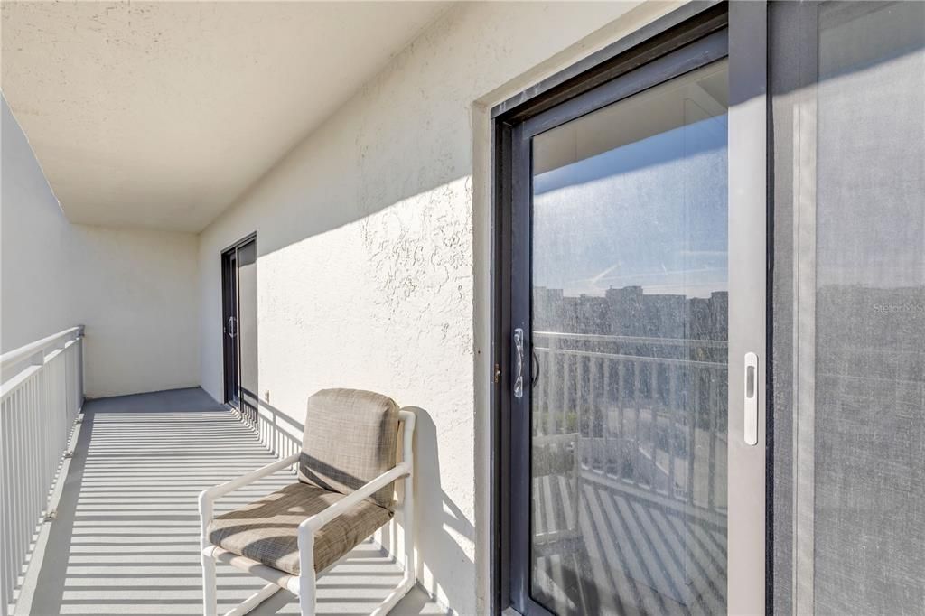 For Sale: $650,000 (2 beds, 2 baths, 1347 Square Feet)