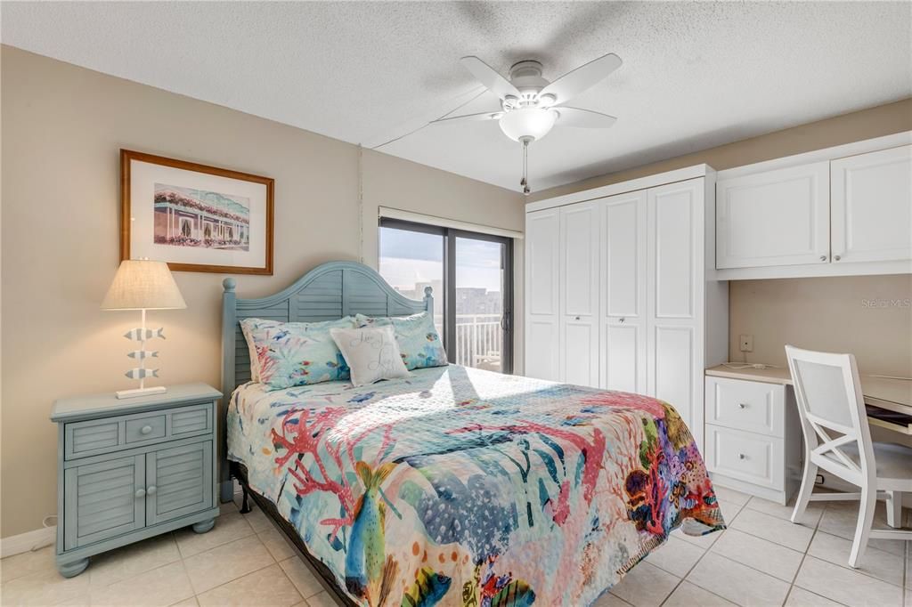 For Sale: $650,000 (2 beds, 2 baths, 1347 Square Feet)