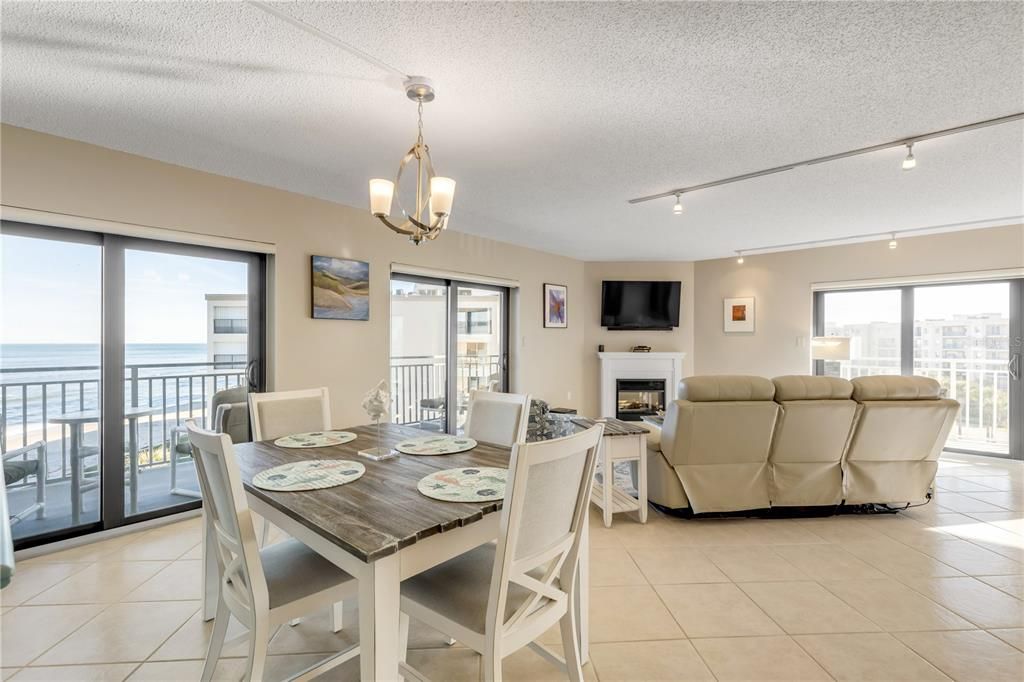 For Sale: $650,000 (2 beds, 2 baths, 1347 Square Feet)