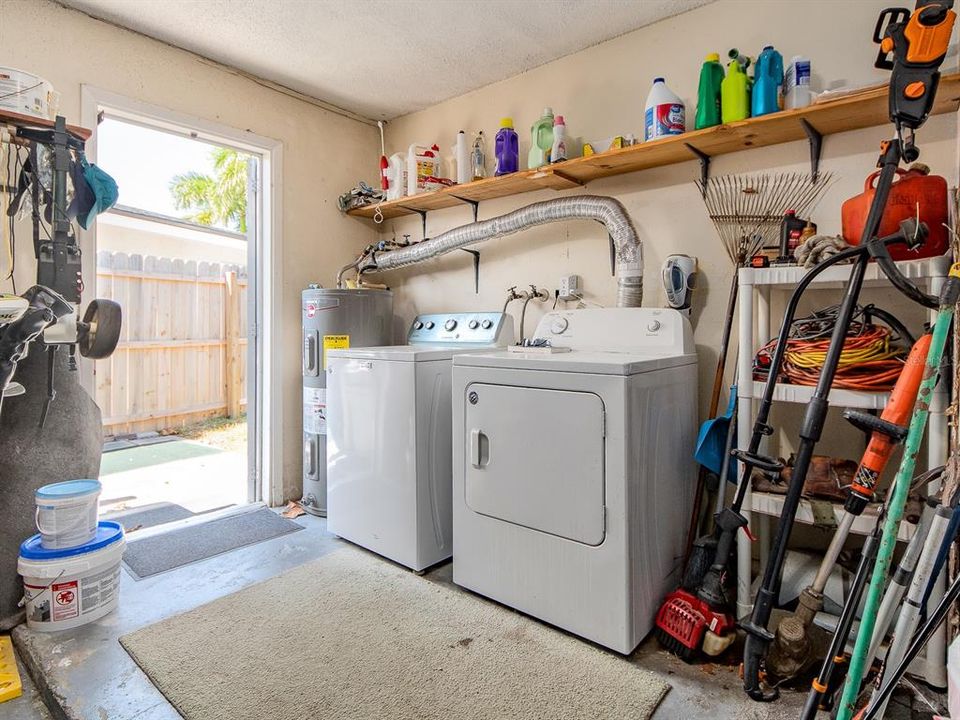 For Sale: $389,000 (3 beds, 2 baths, 1528 Square Feet)