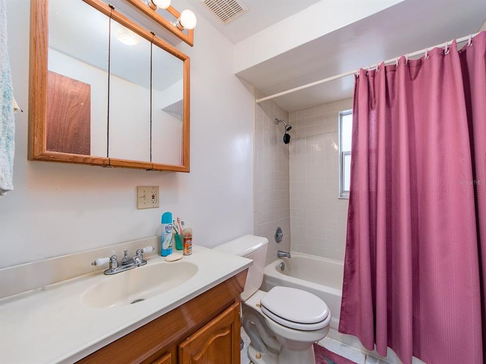 For Sale: $389,000 (3 beds, 2 baths, 1528 Square Feet)