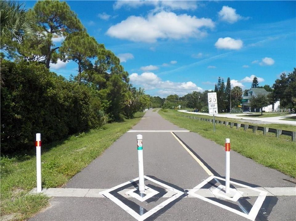 For Sale: $389,000 (3 beds, 2 baths, 1528 Square Feet)