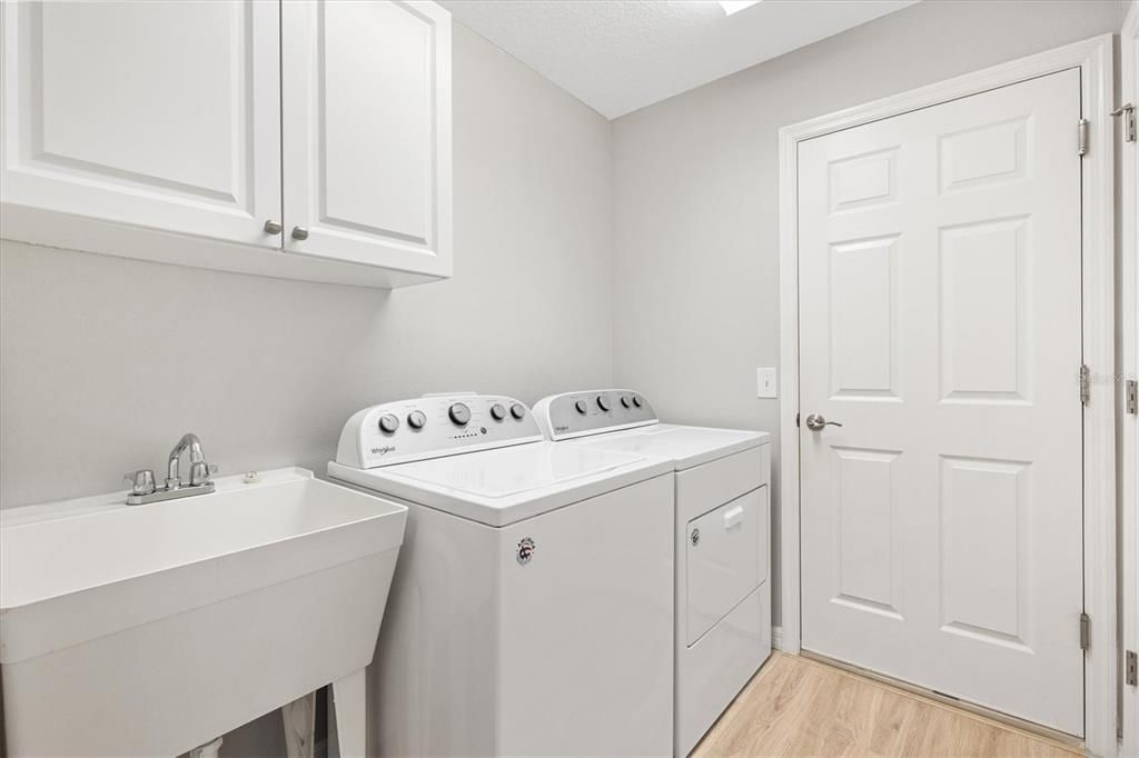 For Sale: $344,000 (3 beds, 2 baths, 1611 Square Feet)