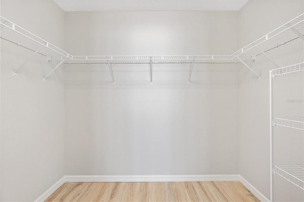 For Sale: $344,000 (3 beds, 2 baths, 1611 Square Feet)