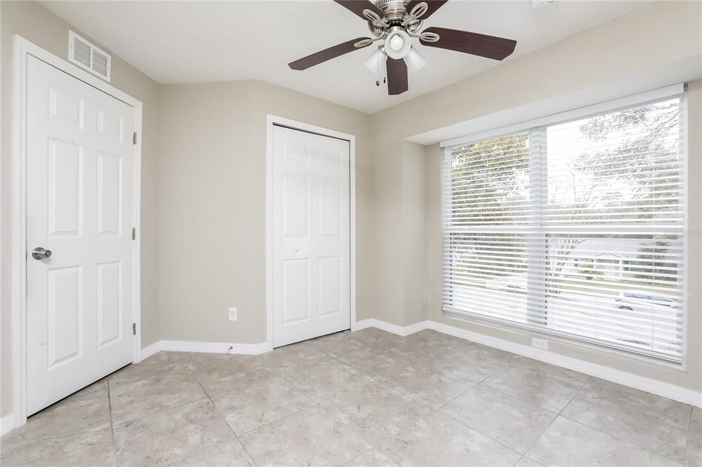 出租: $2,045 (3 贝兹, 2 浴室, 1377 平方英尺)