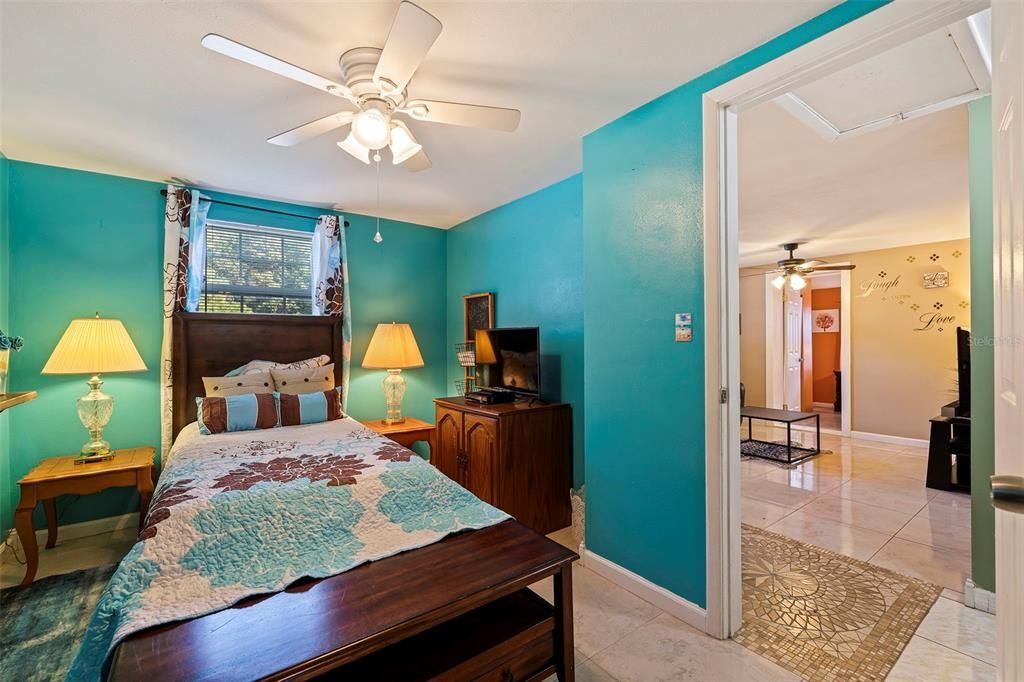 Active With Contract: $340,000 (2 beds, 2 baths, 1266 Square Feet)