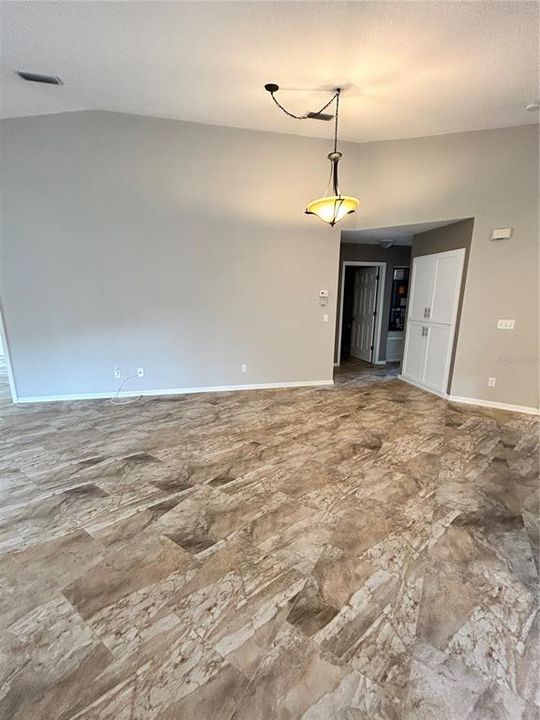 待售: $274,900 (3 贝兹, 2 浴室, 1426 平方英尺)