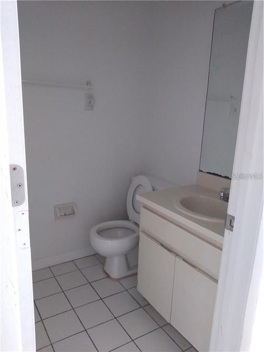 For Rent: $1,475 (2 beds, 1 baths, 950 Square Feet)