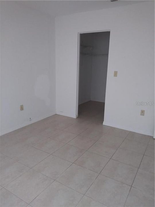 For Rent: $1,475 (2 beds, 1 baths, 950 Square Feet)