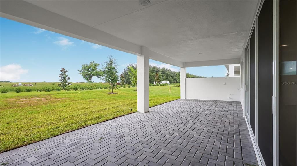 En Venta: $754,990 (3 camas, 3 baños, 2776 Pies cuadrados)