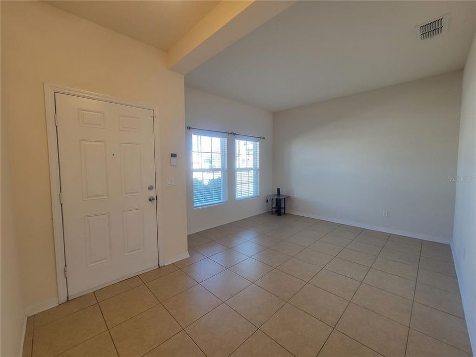 待售: $449,900 (5 贝兹, 3 浴室, 2588 平方英尺)