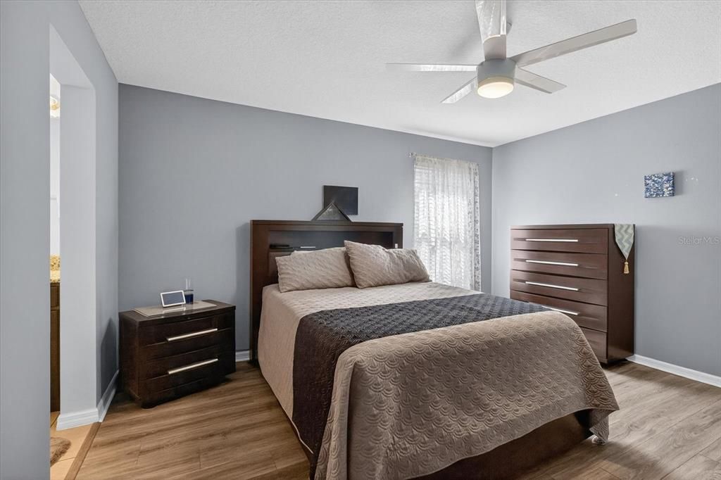 For Sale: $665,000 (5 beds, 3 baths, 3160 Square Feet)