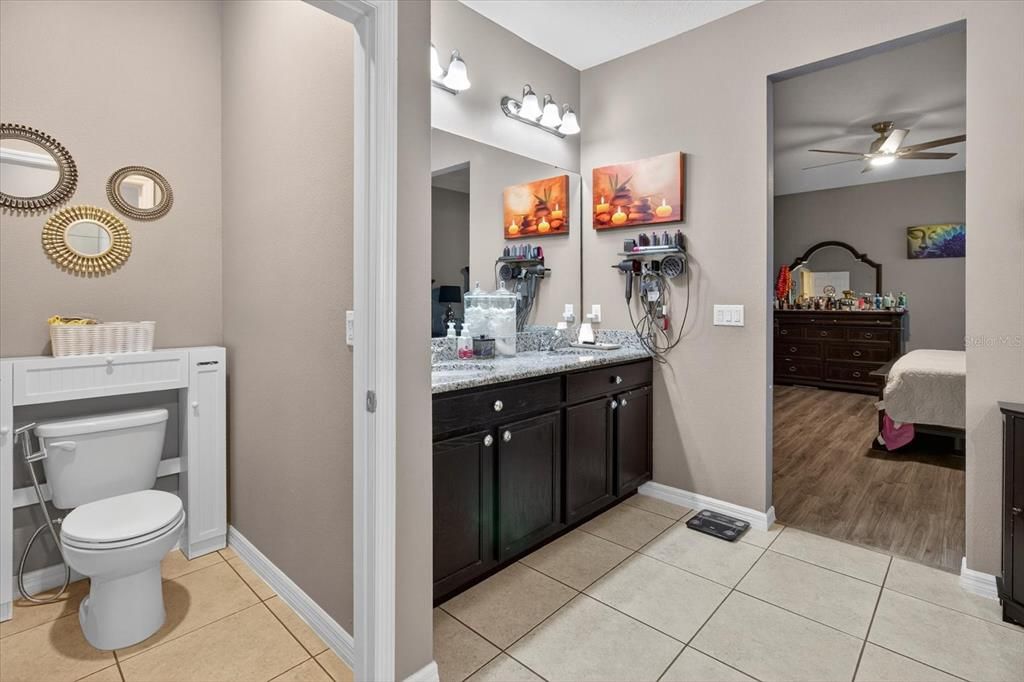 For Sale: $665,000 (5 beds, 3 baths, 3160 Square Feet)