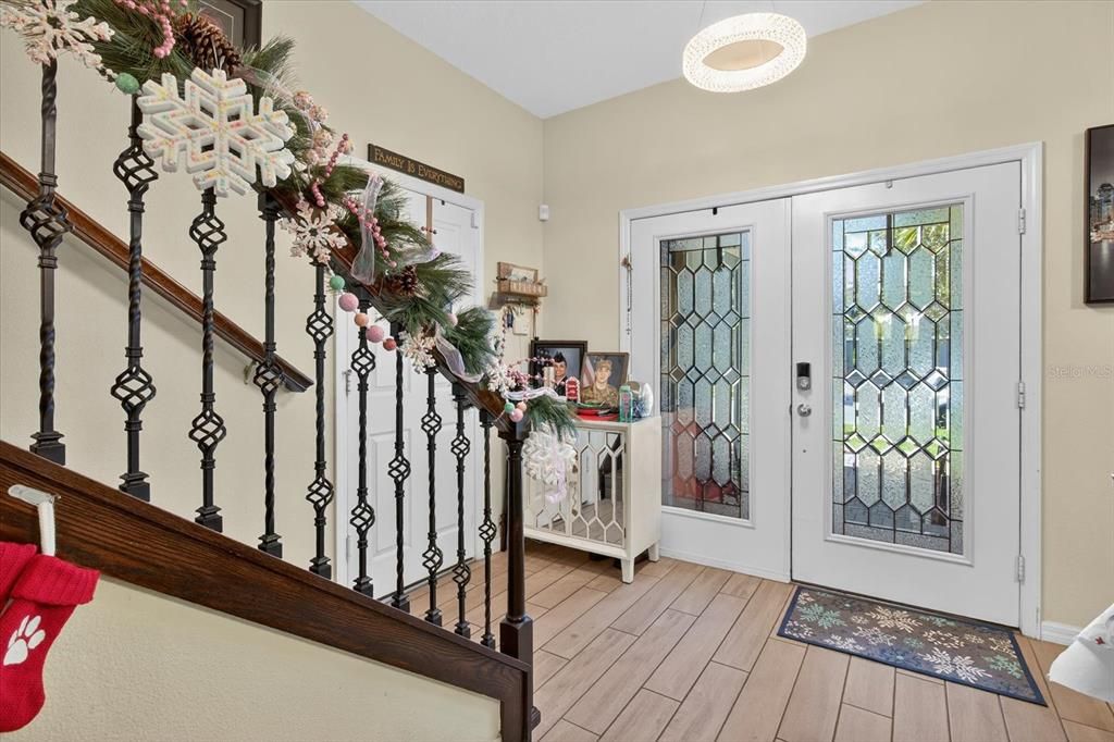 For Sale: $665,000 (5 beds, 3 baths, 3160 Square Feet)