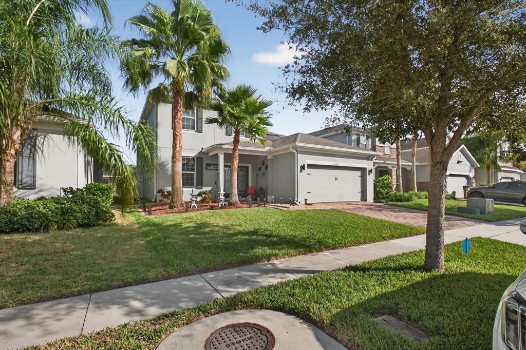 For Sale: $665,000 (5 beds, 3 baths, 3160 Square Feet)