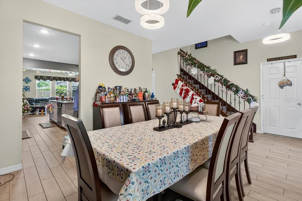 For Sale: $665,000 (5 beds, 3 baths, 3160 Square Feet)