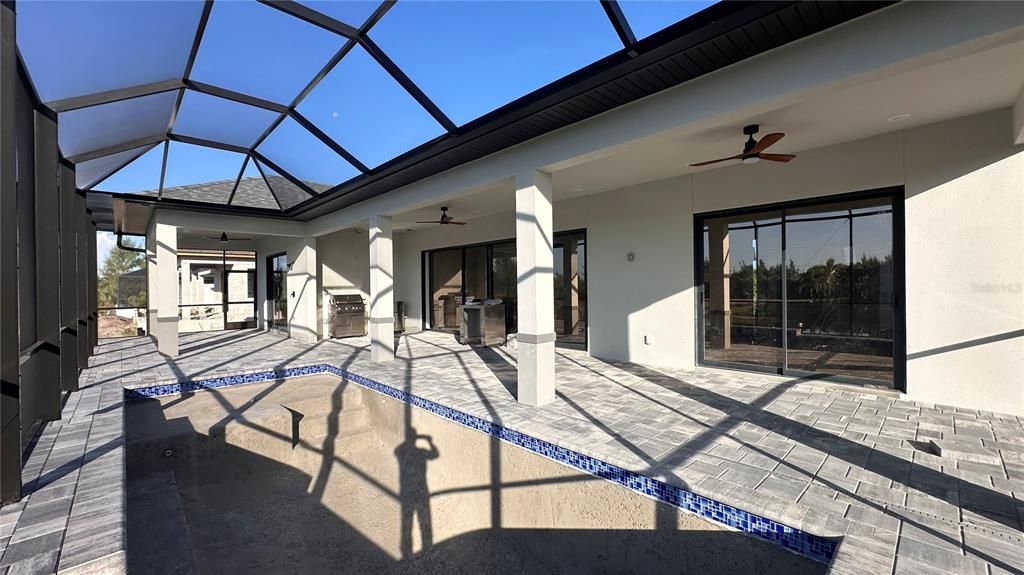 For Sale: $1,100,000 (4 beds, 3 baths, 2257 Square Feet)