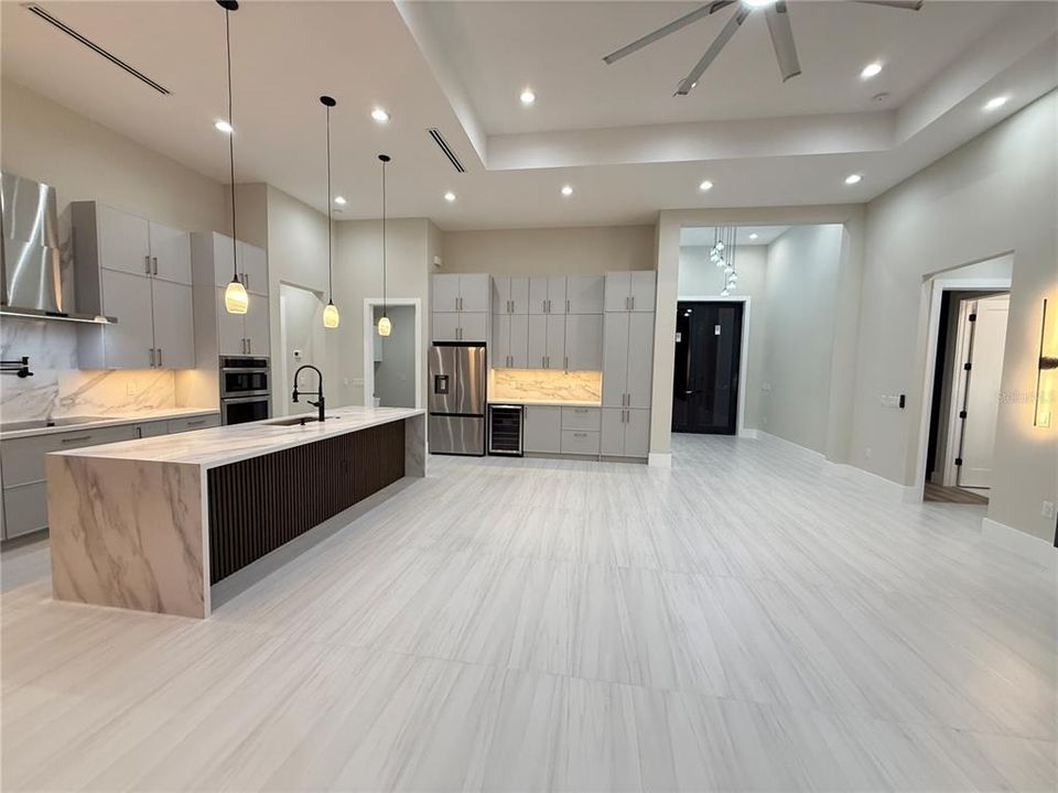 For Sale: $1,100,000 (4 beds, 3 baths, 2257 Square Feet)