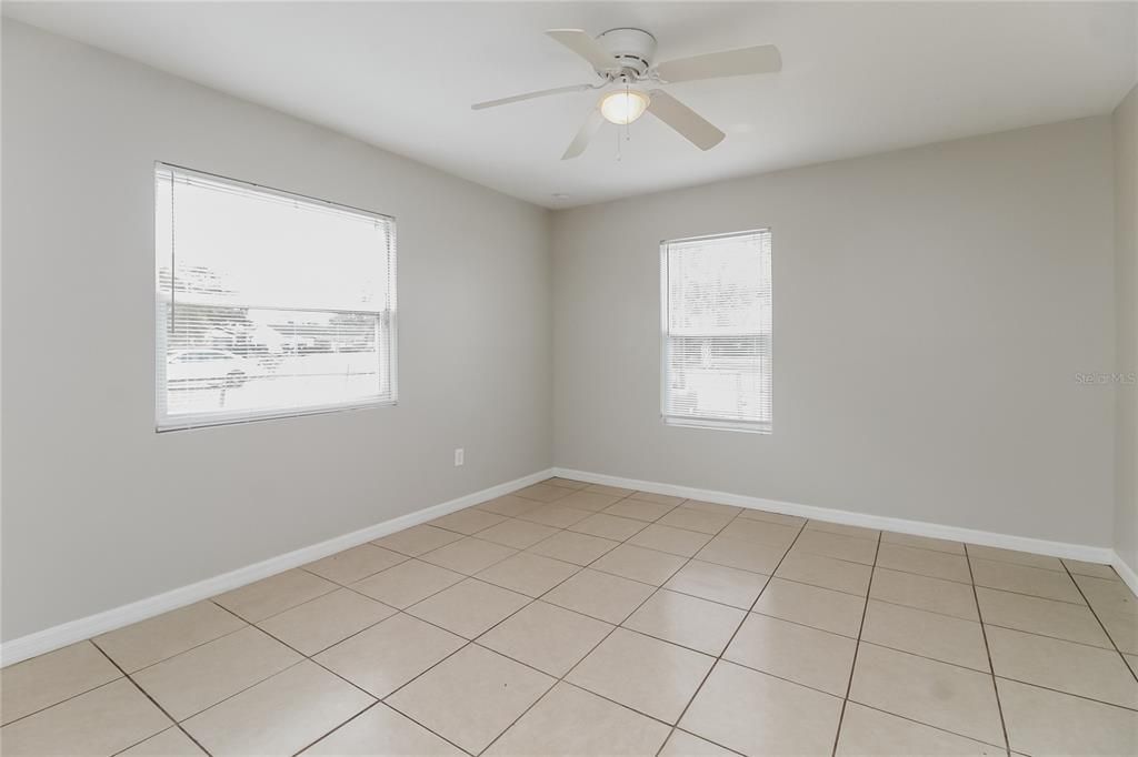 В аренду: $2,245 (4 спален, 2 ванн, 2133 Квадратных фут)