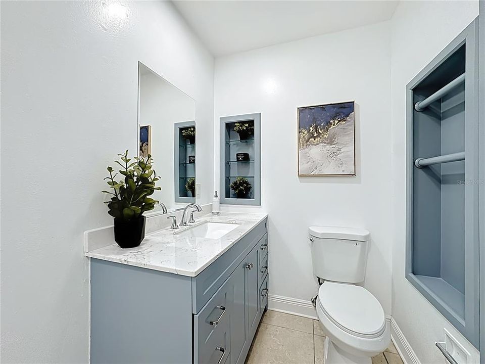 En Venta: $699,900 (4 camas, 2 baños, 2612 Pies cuadrados)